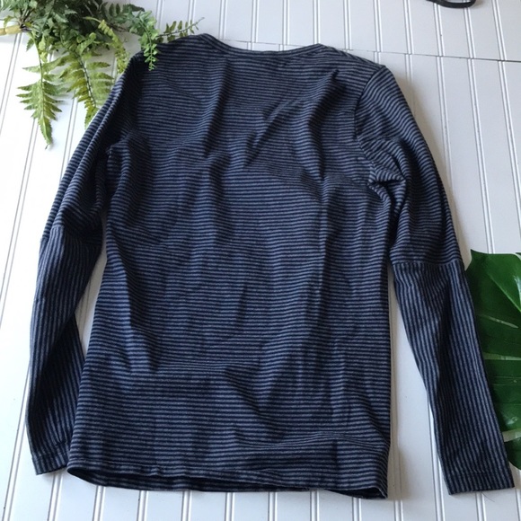 Cabi 3808 striped grey black top long sleeve - Picture 6 of 7